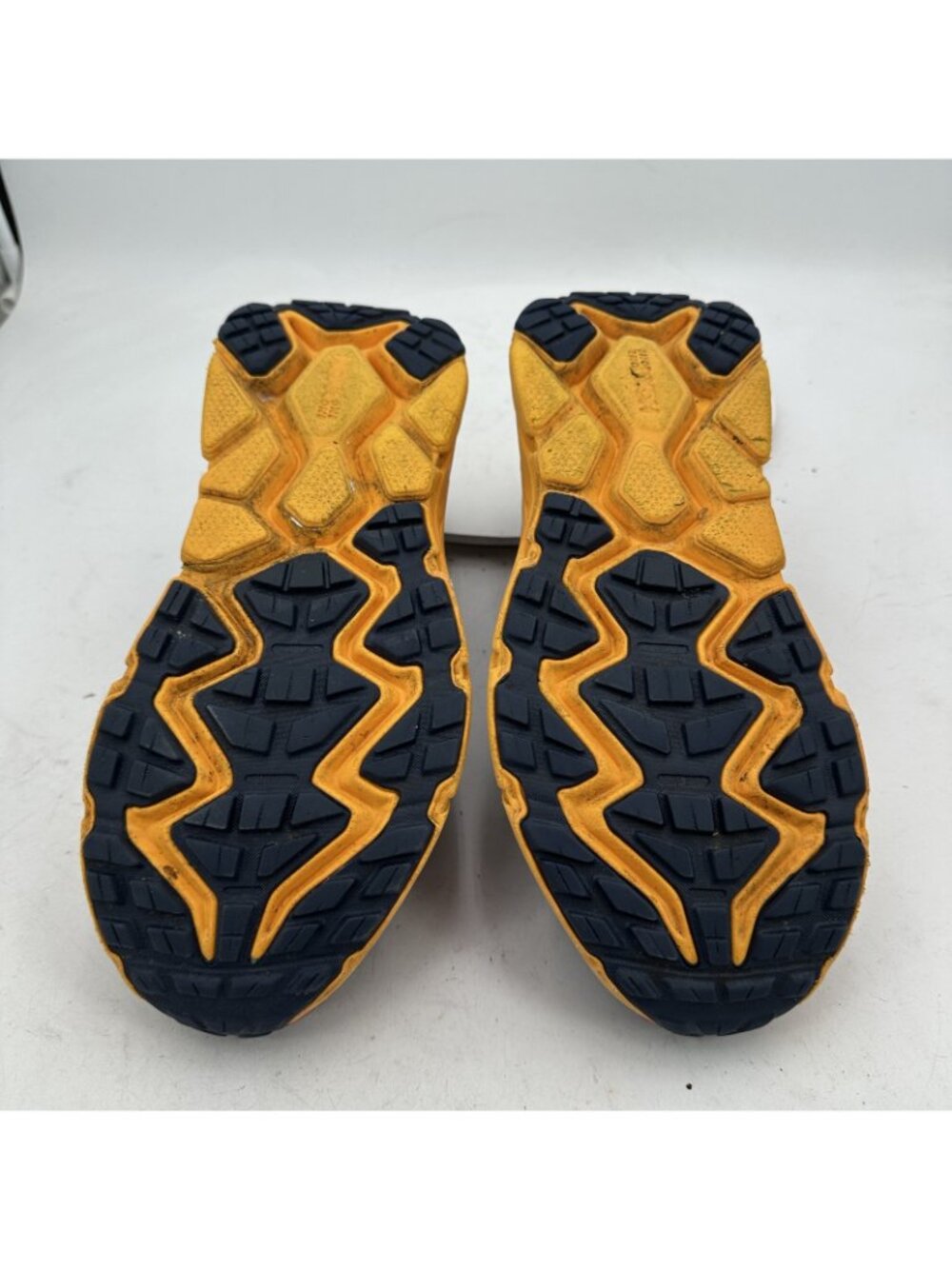 Hoka One Challenger ATR 6 Men Size 11D 1106510 OSRY Outer Space Yellow Shoes - Picture 7 of 11
